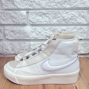 Nike Womens Victory Mid Blazer